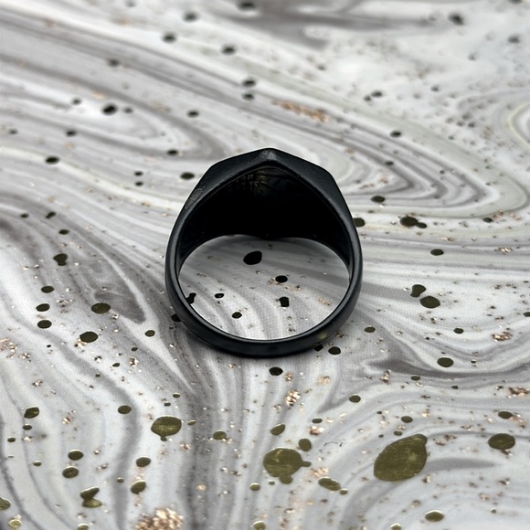 Men’s Black Ring, Fashion Jewelry - Picture 4 of 4